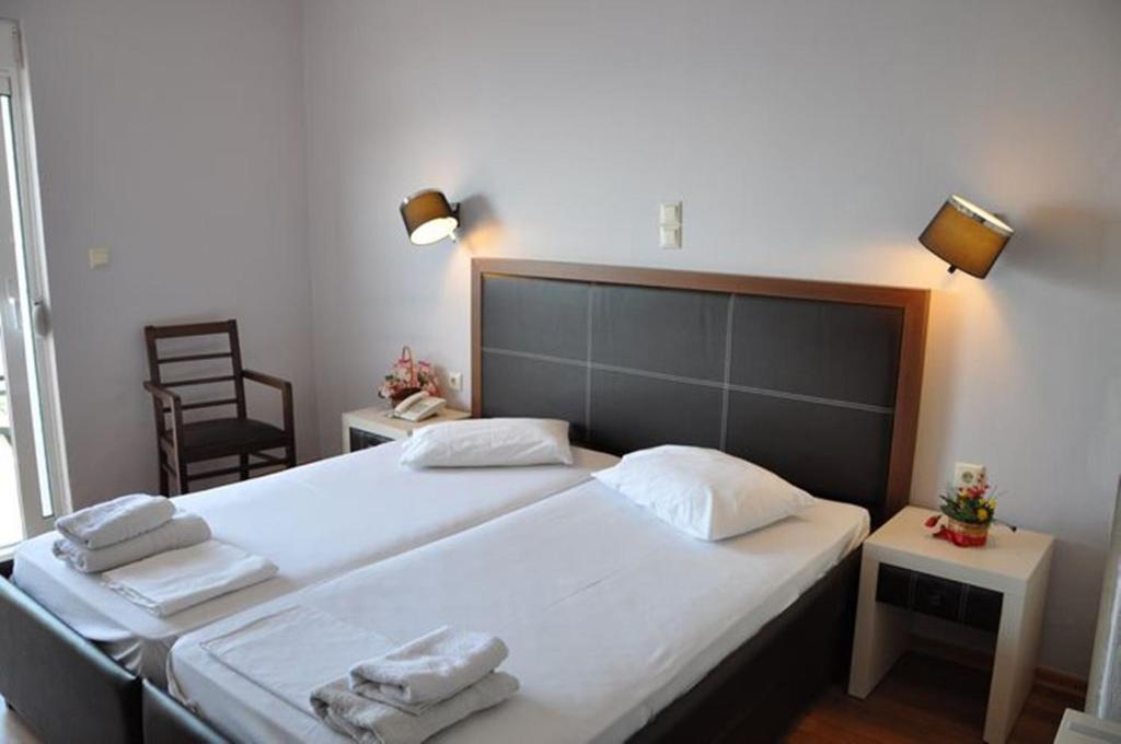 Elena Hotel Arkitsa Phòng bức ảnh